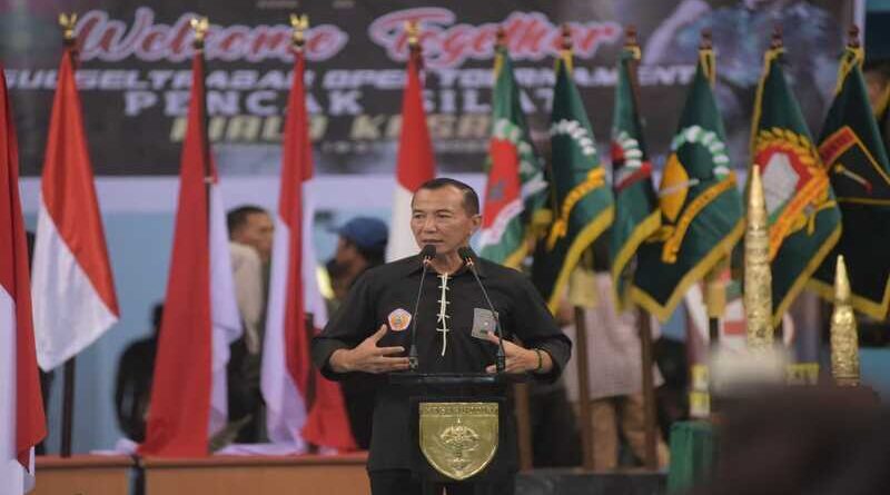 Mayjen Totok Imam Santoso Ketua I PSHT Membuka Piala Kasad