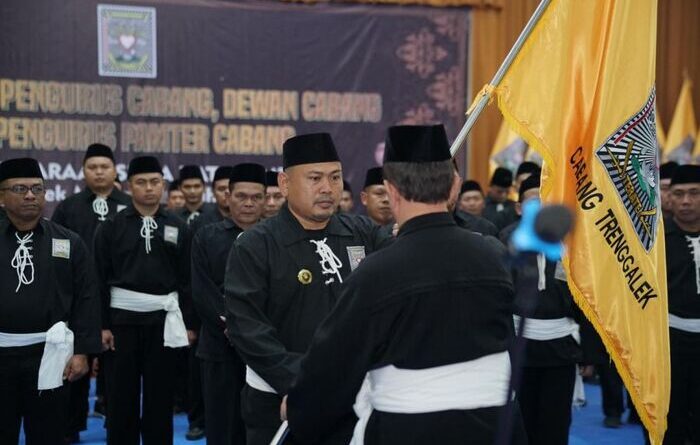 Penertiban tugu pshtpm trenggalek