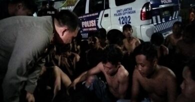 konvoi pesilat mabuk surabaya