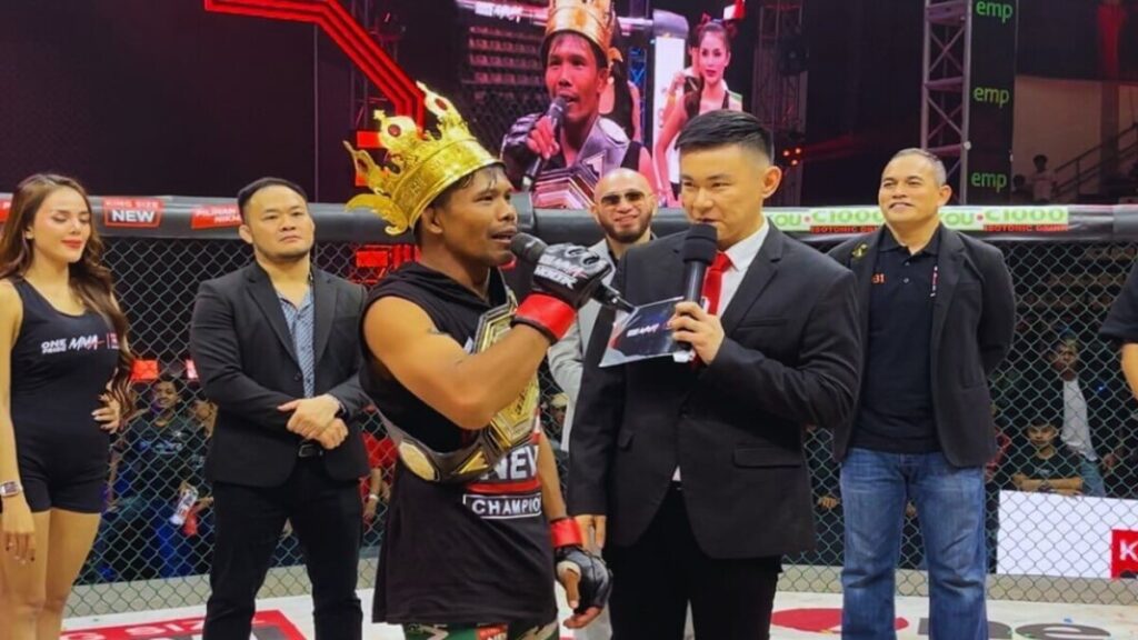 suwardi raih sabuk abadi mma