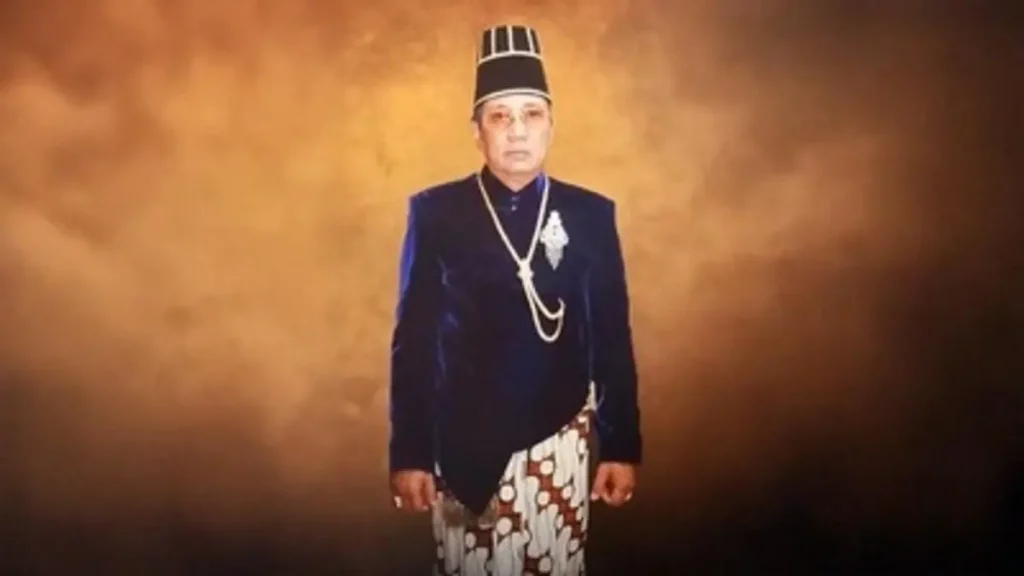 raja-keraton-surakarta-sisks-pakubuwana-xiii-hangabehi